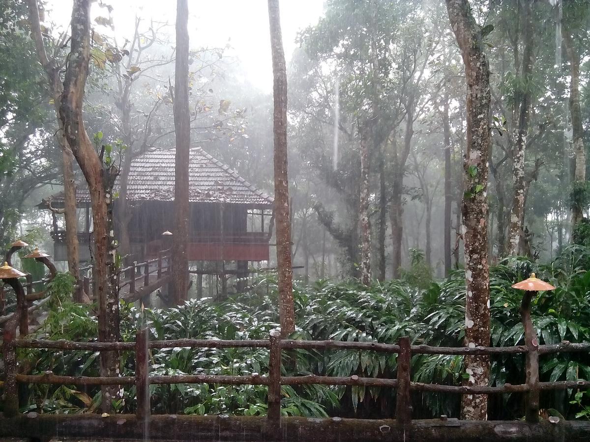Kalppavanam Heritage Resort Thekkady Exterior foto