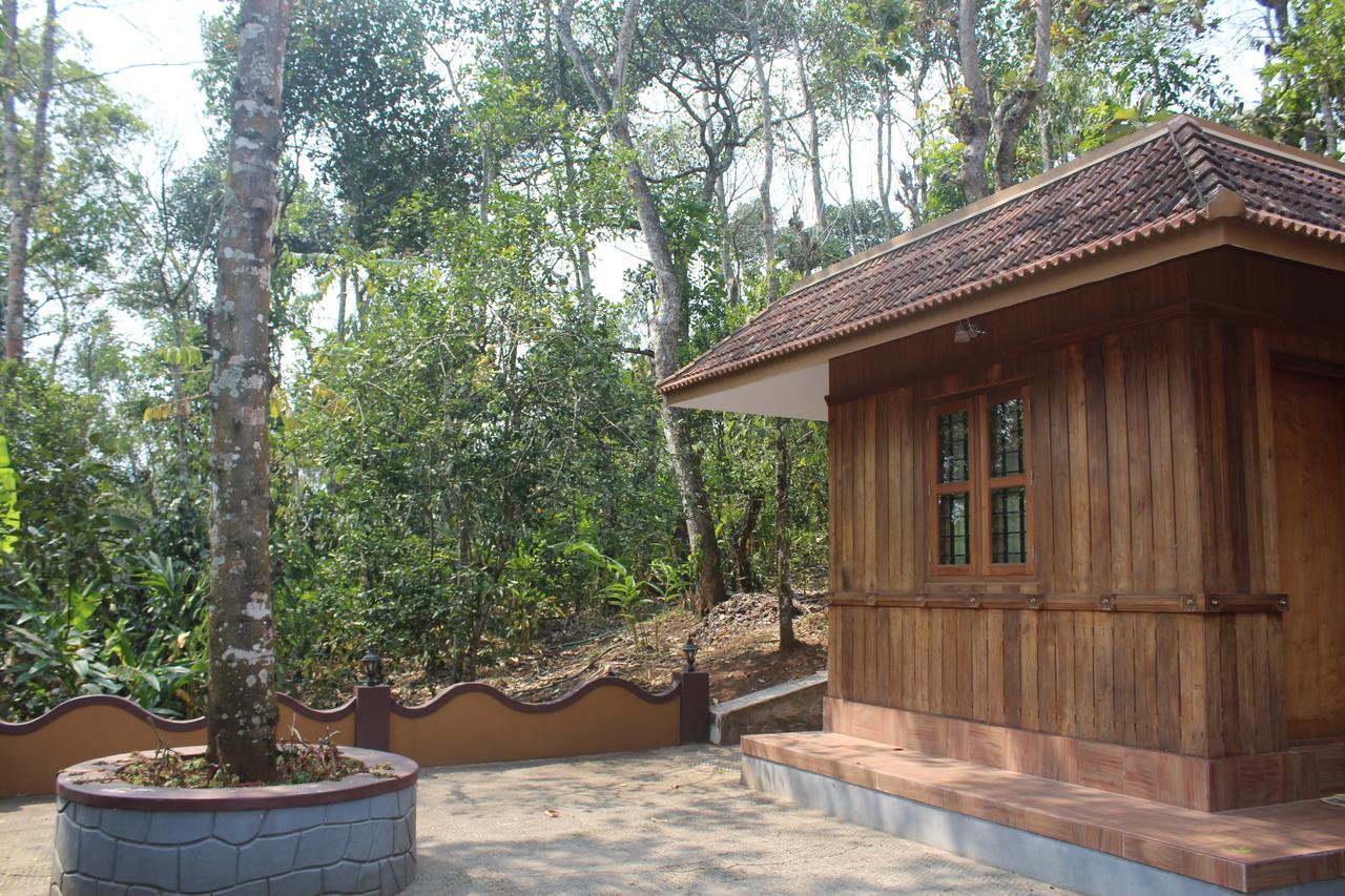Kalppavanam Heritage Resort Thekkady Exterior foto